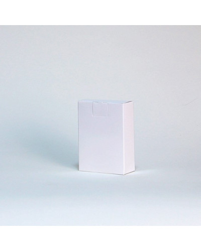 Self locking bottom box