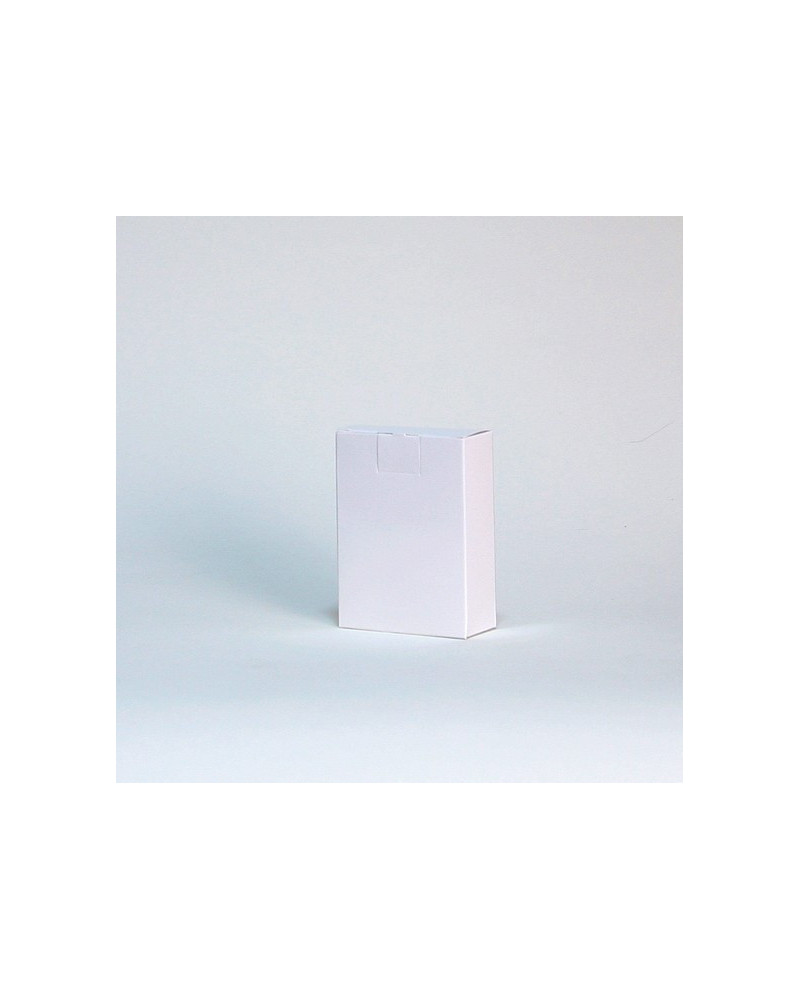 Self locking bottom box