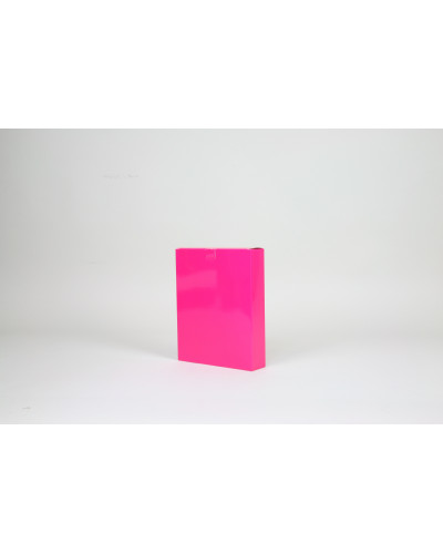 Self locking bottom box