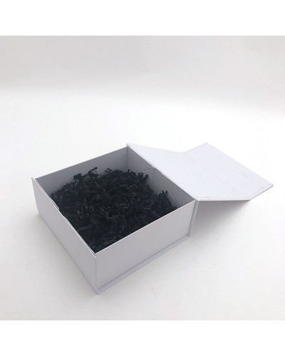 Shredded « Fluffy » paper filler for boxes