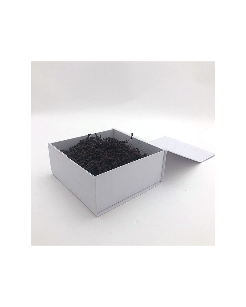 Shredded « Fluffy » paper filler for boxes