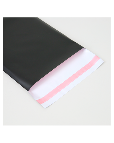 Pochette synthétique noir matte