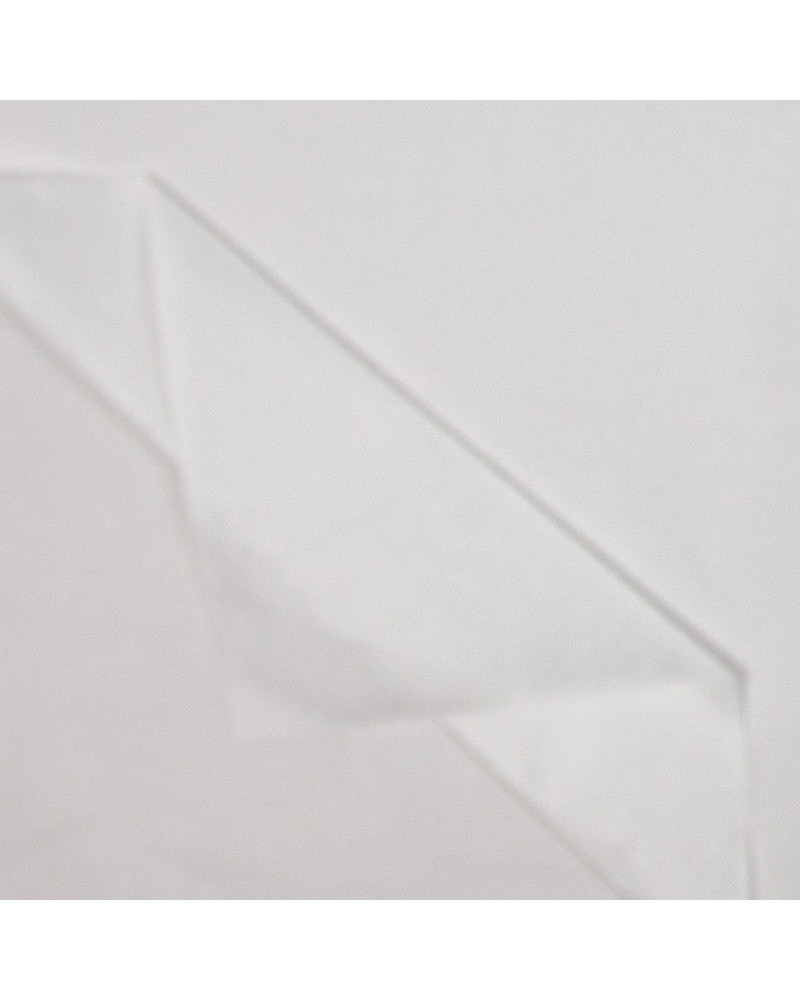 Luxurious Silkpaper delivered by racks of ± 470 sheets.