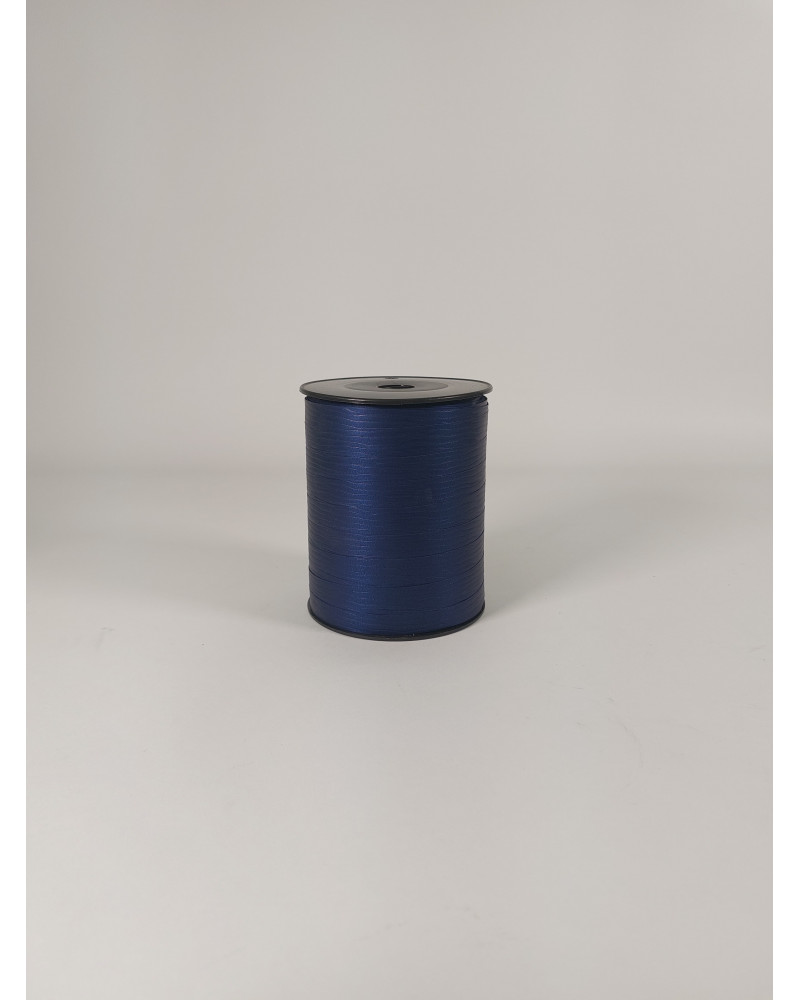 Finely textured matte ribbon measuring 10 mm x 250 meters.