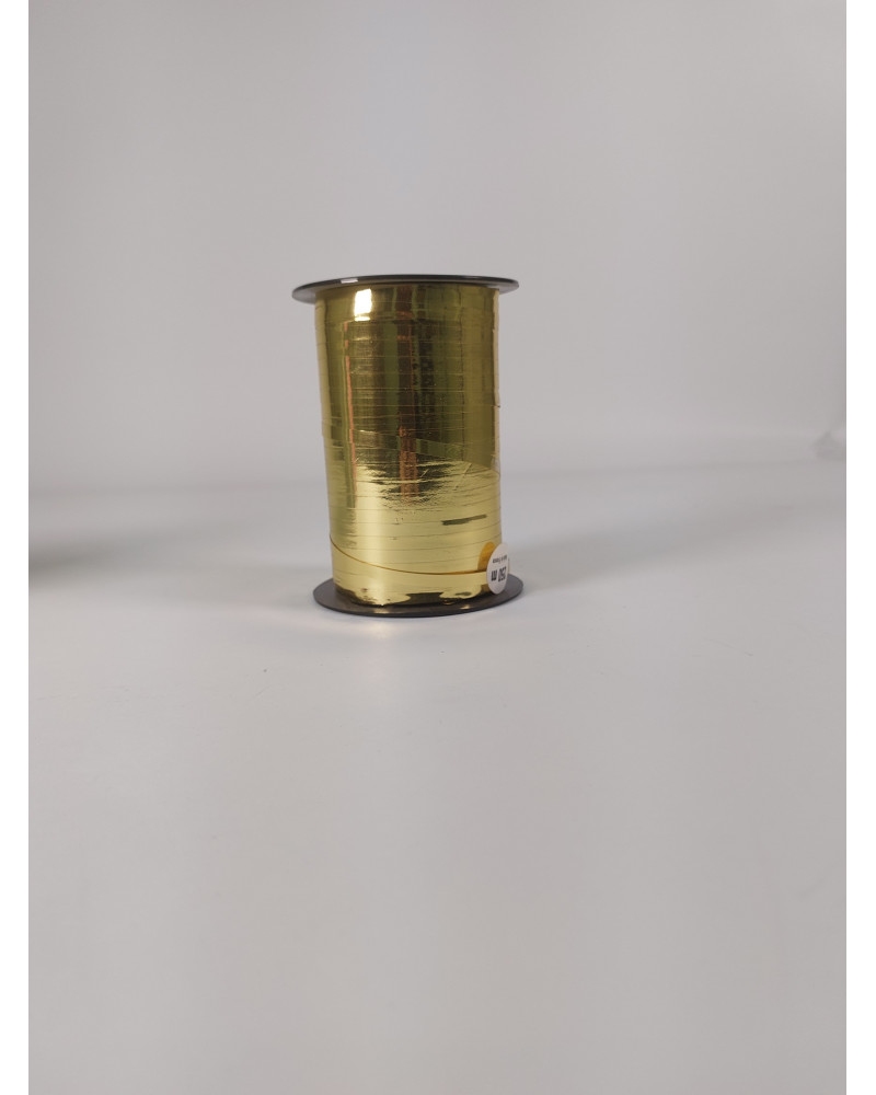 Ruban brillant de dimension 10 mm x 250 mètres.