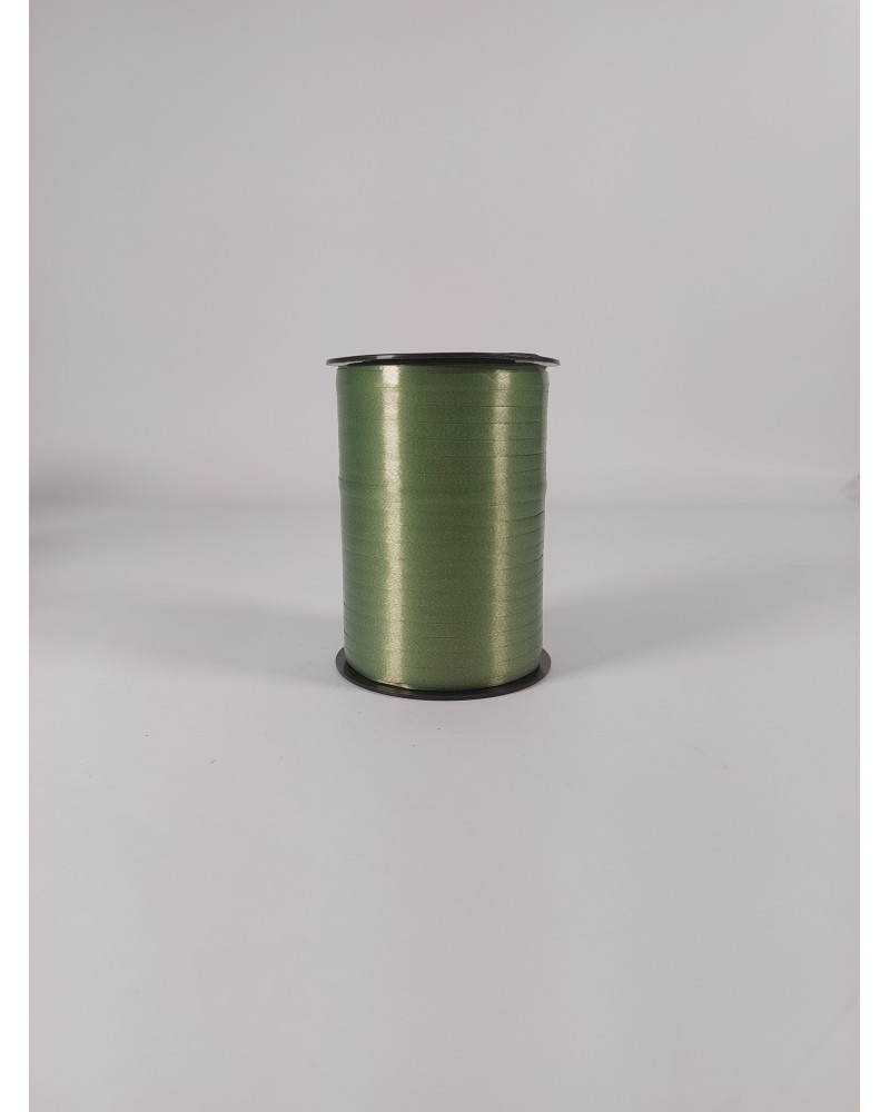 Ruban brillant de dimension 10 mm x 250 mètres.