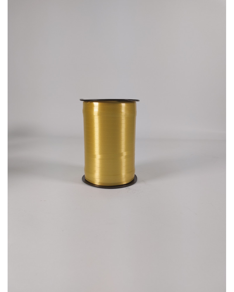 Ruban brillant de dimension 10 mm x 250 mètres.